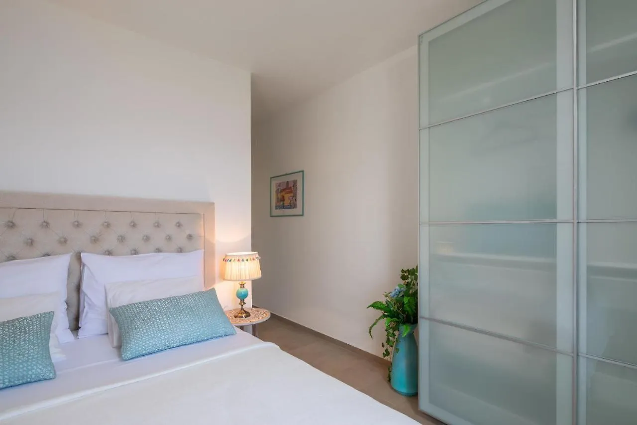 Villa Beachfront Apartments Trogir