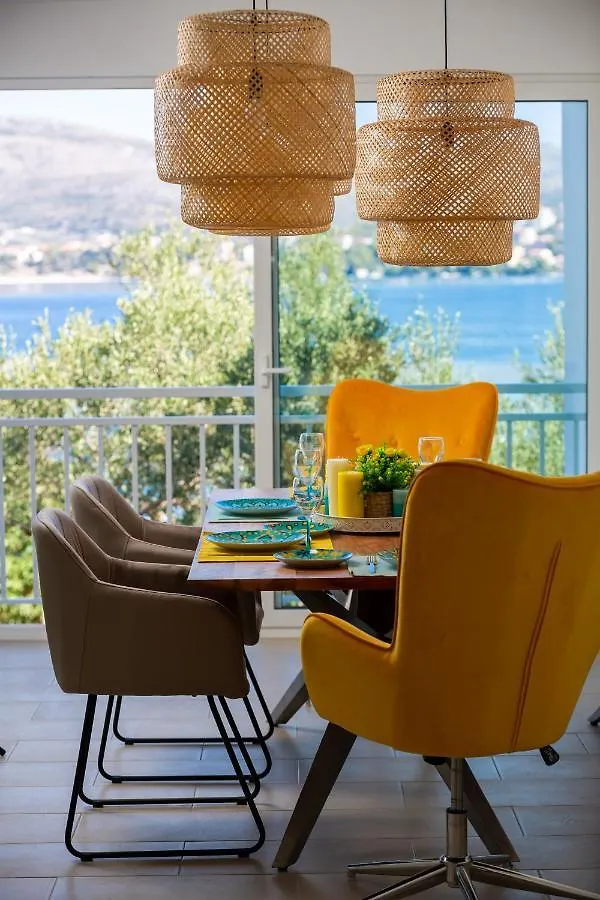 Villa Beachfront Apartments Trogir