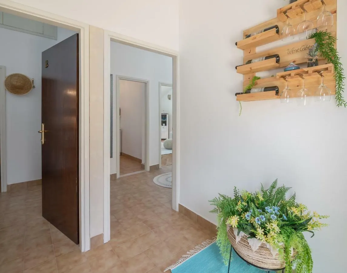 Villa Beachfront Apartments Trogir