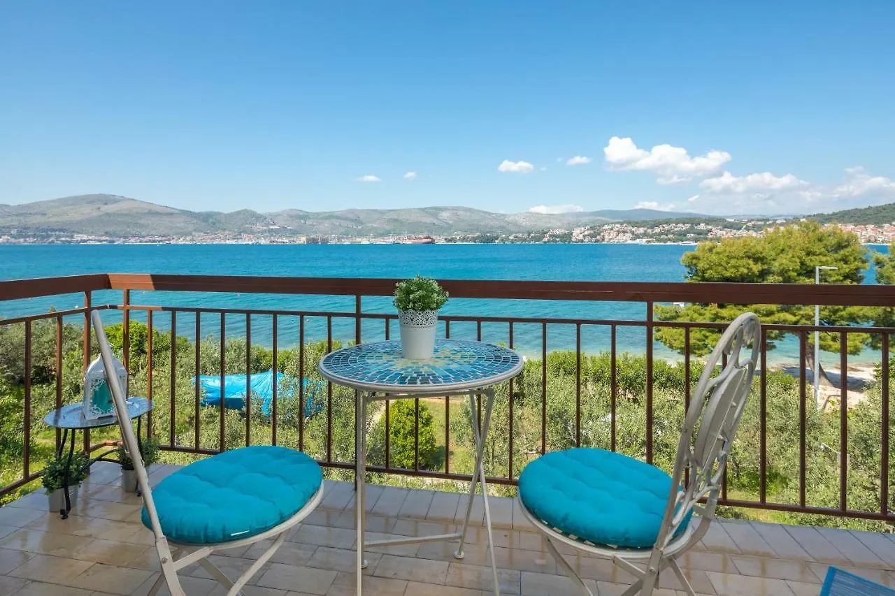 Villa Beachfront Apartments Trogir Chorwacja