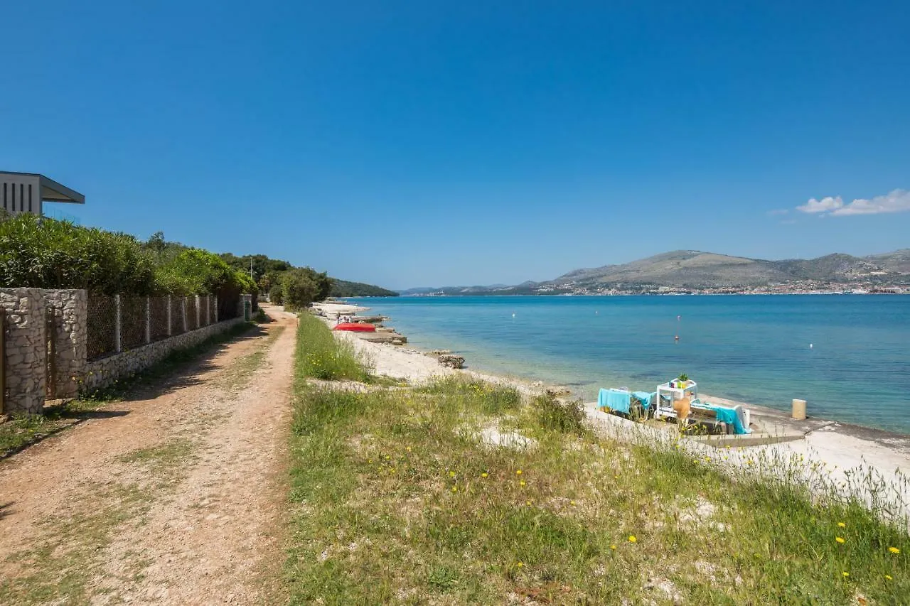 Villa Beachfront Apartments Trogir