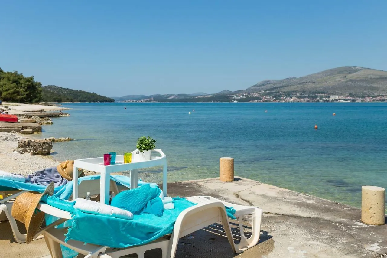 Villa Beachfront Apartments Trogir