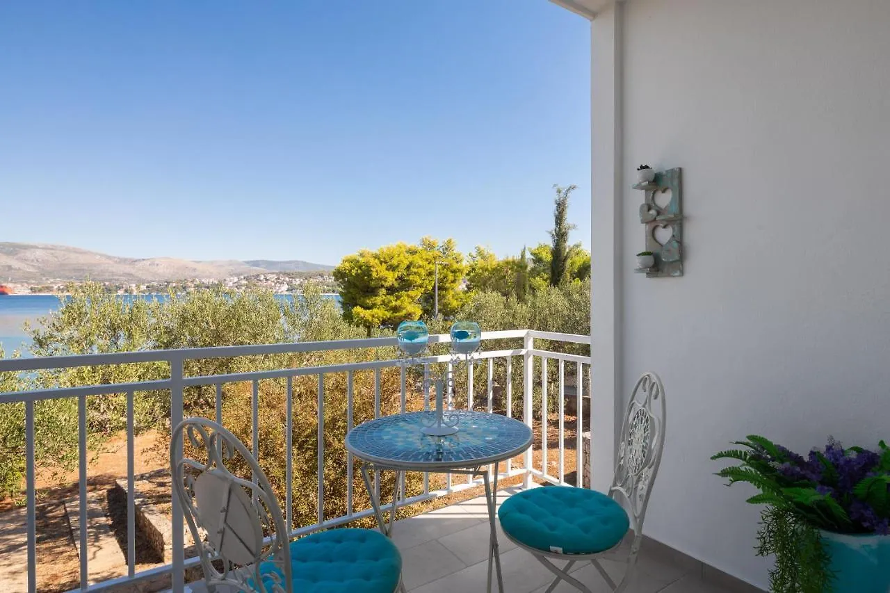 Villa Beachfront Apartments Trogir Croatia