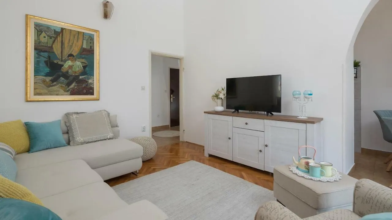 Villa Beachfront Apartments Trogir