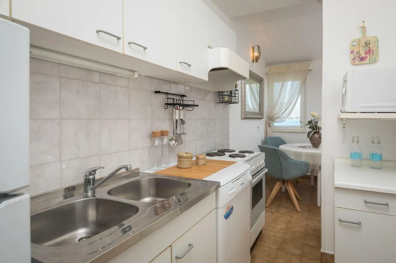 Villa Beachfront Apartments Trogir